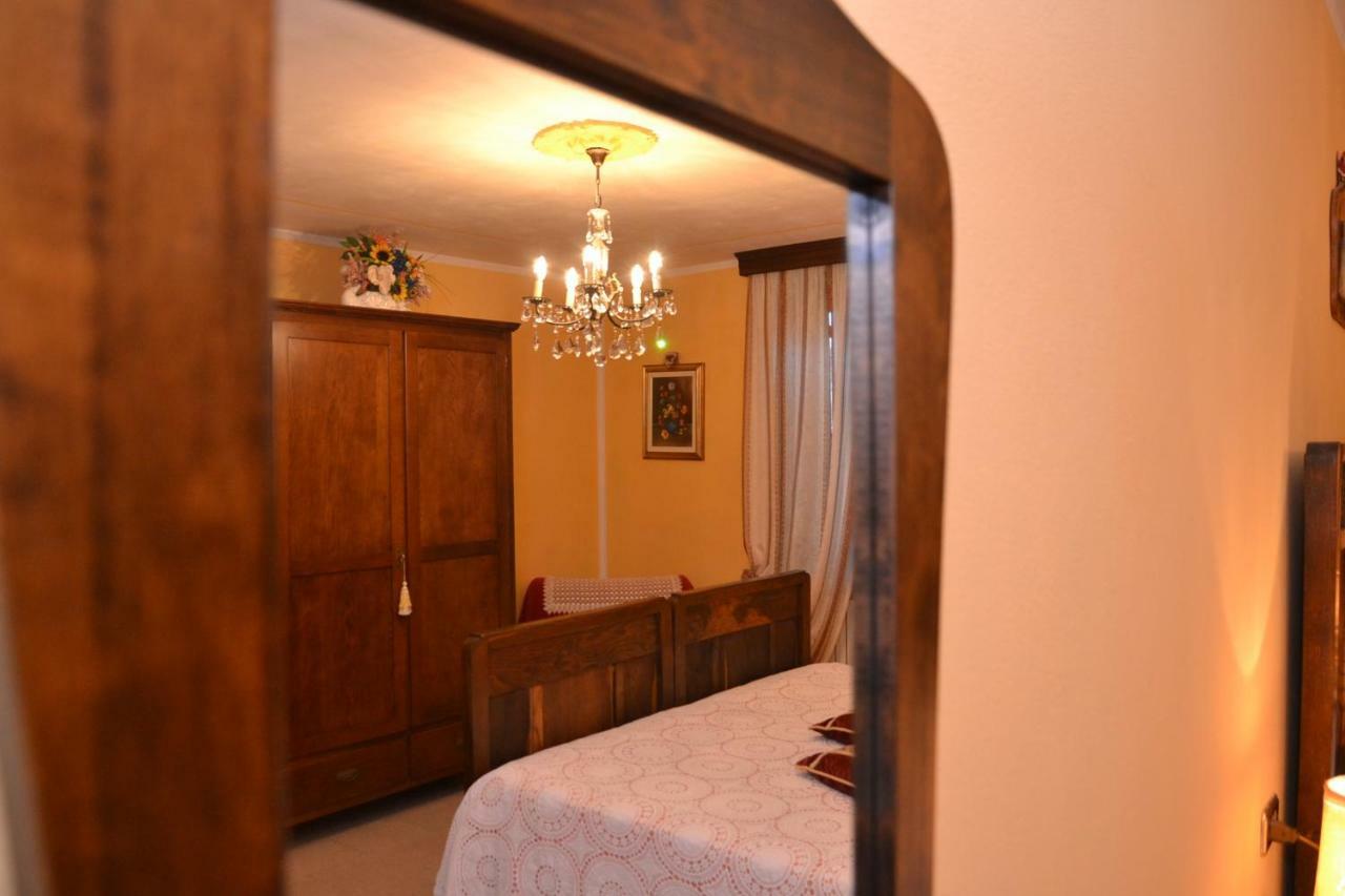 B&B Il Pavone ブッセート エクステリア 写真