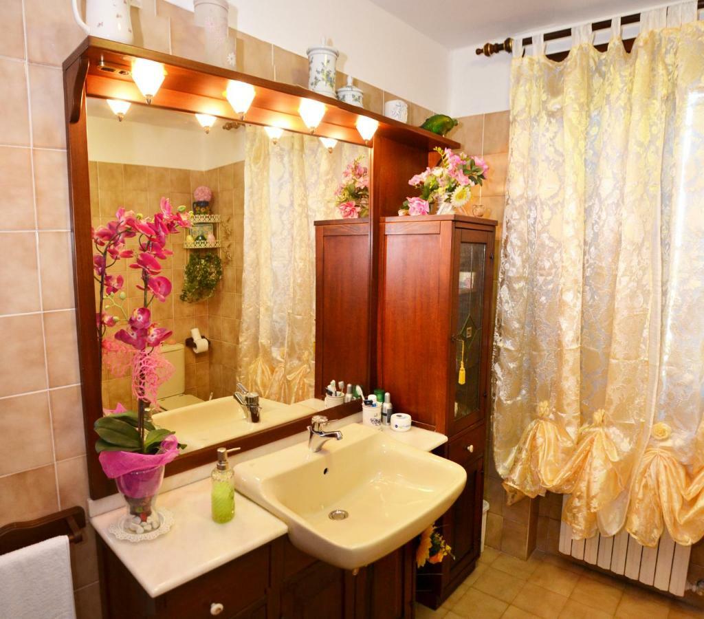 B&B Il Pavone ブッセート エクステリア 写真