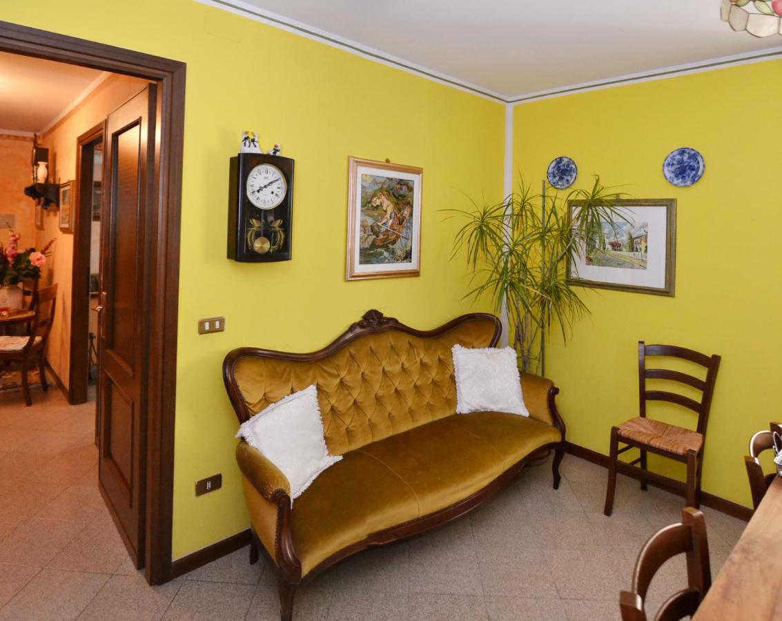 B&B Il Pavone ブッセート エクステリア 写真